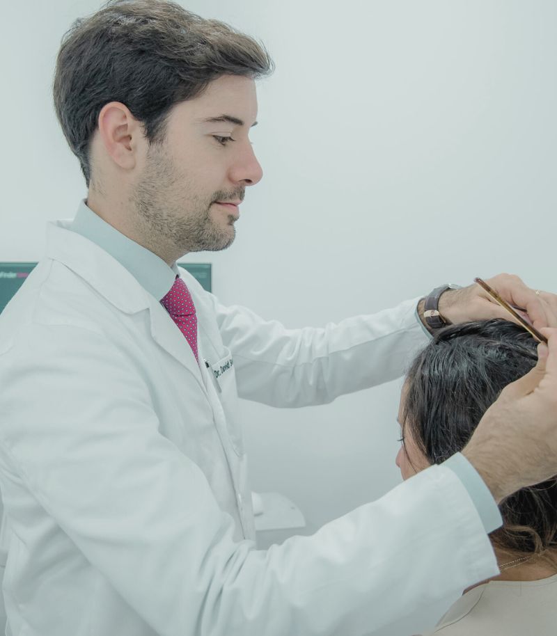 Evaluación clínica completa en casos de alopecia areata Evaluación clínica completa en casos de alopecia areata