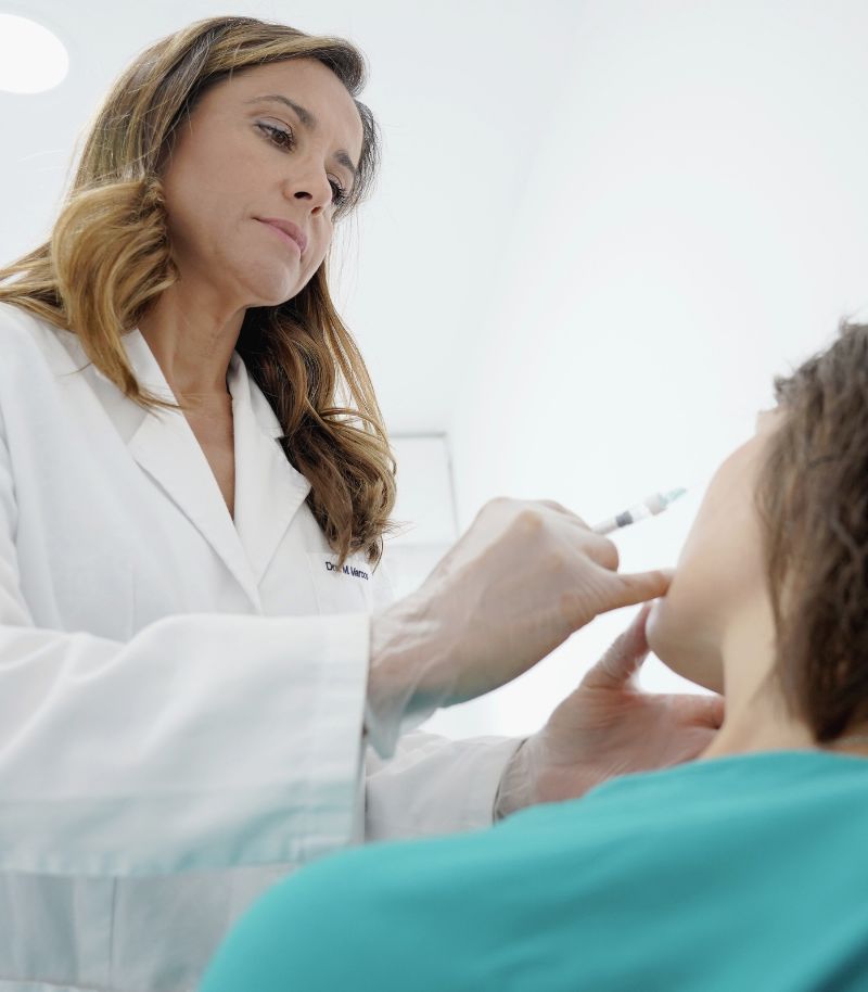 Bioestimuladores infiltrados para combatir la flacidez facial de forma natural Bioestimuladores infiltrados para combatir la flacidez facial de forma natural