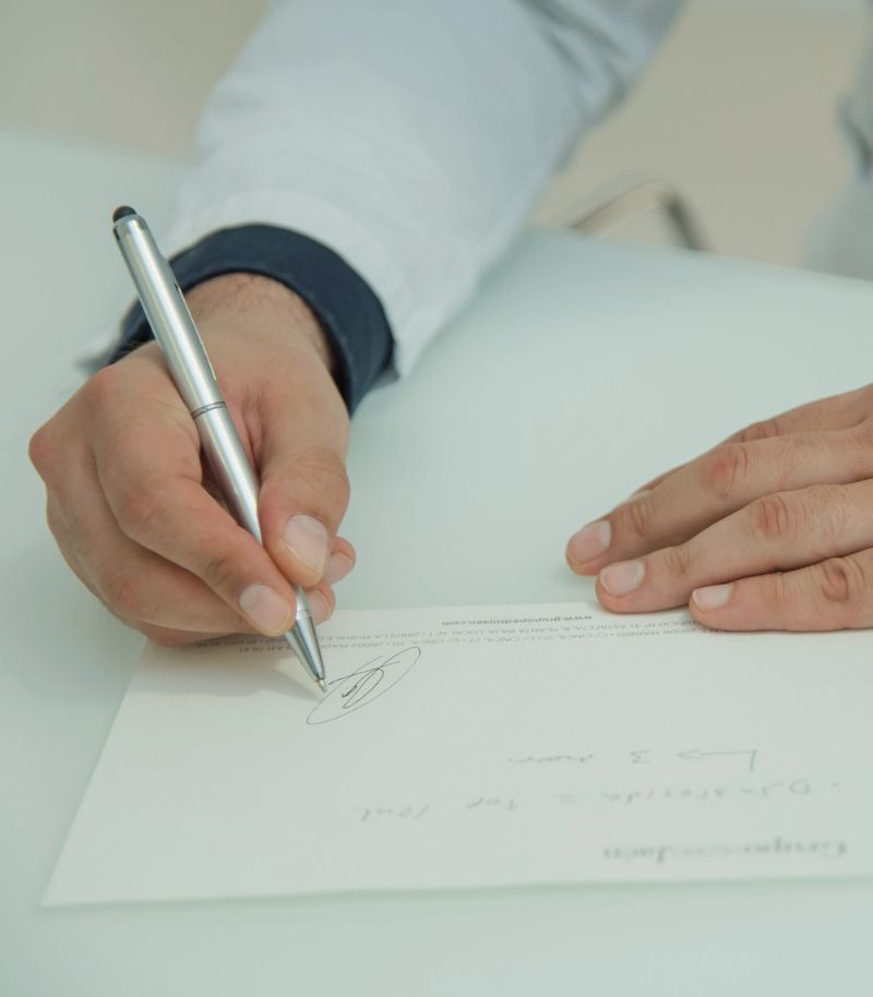 Fórmulas magistrales personalizadas para reducir manchas de melasma y léntigos Fórmulas magistrales personalizadas para reducir manchas de melasma y léntigos