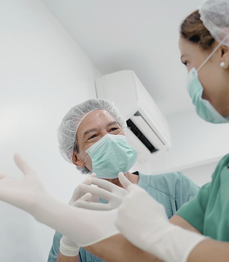 Lifting quirúrgico para rejuvenecer el cuello en pacientes con flacidez severa Lifting quirúrgico para rejuvenecer el cuello en pacientes con flacidez severa