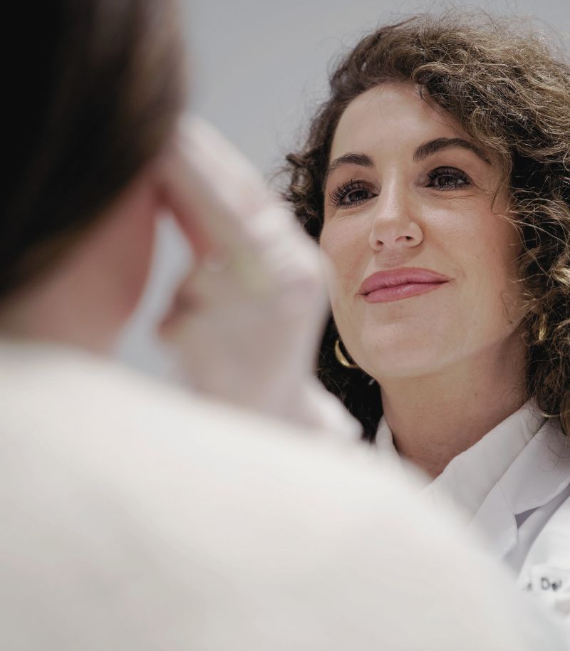 Resultados estéticos y funcionales tras lifting de cejas en zona periocular Resultados estéticos y funcionales tras lifting de cejas en zona periocular