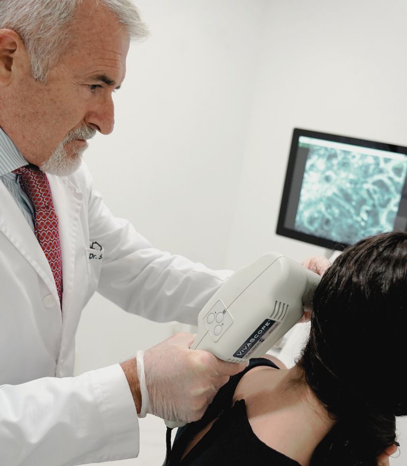 Dermatological monitoring with confocal microscopy to track the evolution of skin lesions Dermatological monitoring with confocal microscopy to track the evolution of skin lesions
