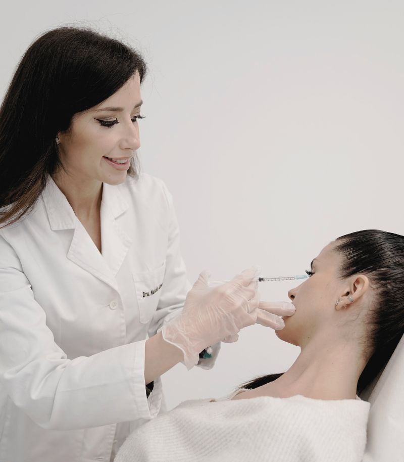 Evaluación personalizada para indicar rinomodelación estética sin cirugía