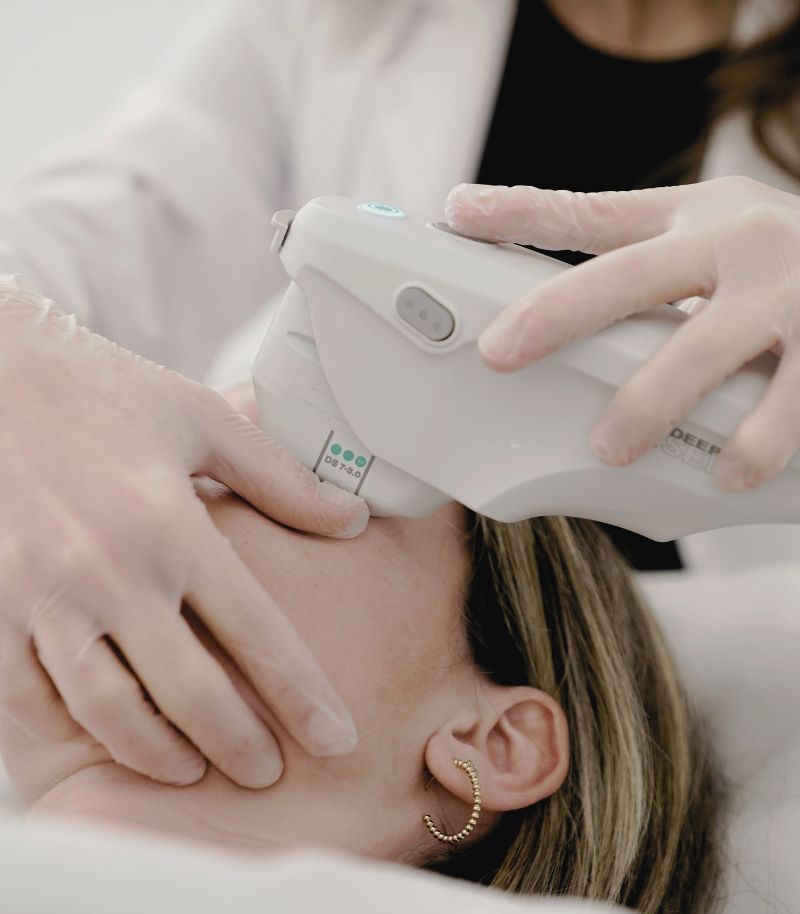 Ultrasonidos focalizados para combatir la flacidez y redefinir el óvalo facial Ultrasonidos focalizados para combatir la flacidez y redefinir el óvalo facial