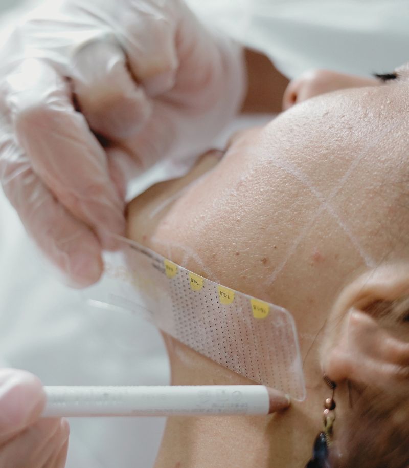 Lifting de cuello y rostro para resultados estéticos integrales y duraderos Lifting de cuello y rostro para resultados estéticos integrales y duraderos