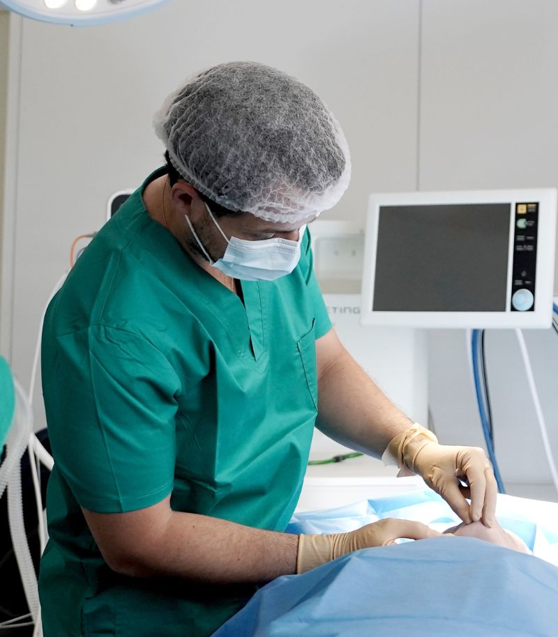 Enfoque experto y multidisciplinar para complicaciones complejas de rellenos faciales Enfoque experto y multidisciplinar para complicaciones complejas de rellenos faciales