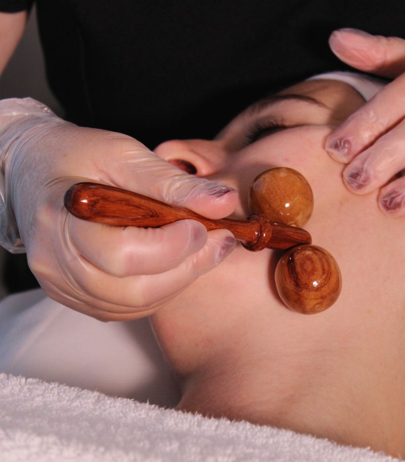 Maderoterapia facial Maderoterapia facial