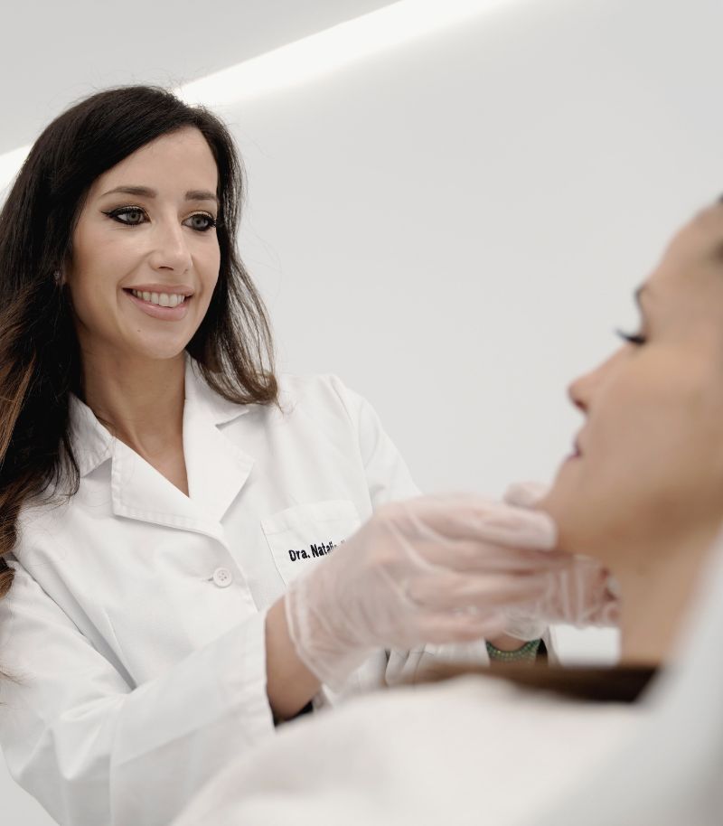 El tratamiento reafirmante facial con HIFU y mesopuntura está indicado para la flacidez leve y moderada El tratamiento reafirmante facial con HIFU y mesopuntura está indicado para la flacidez leve y moderada