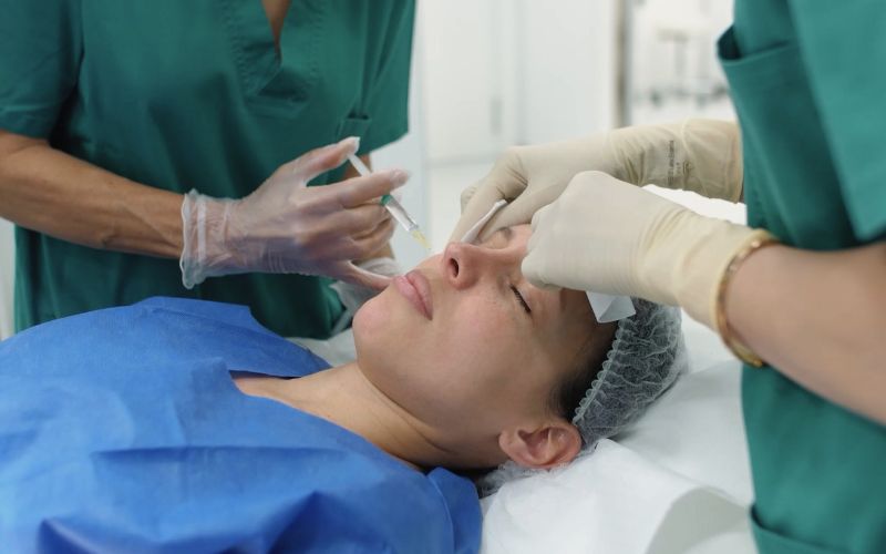 Especialistas en lifting de cejas en Madrid - Clínicas en Calle Serrano y La Moraleja. Especialistas en lifting de cejas en Madrid - Clínicas en Calle Serrano y La Moraleja.