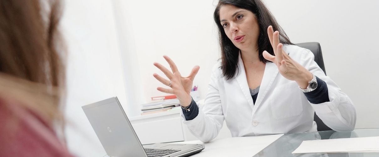 Información sobre cirugía reproductiva Información sobre histeroscopia, laparoscopia y otros procedimientos de cirugía reproductiva